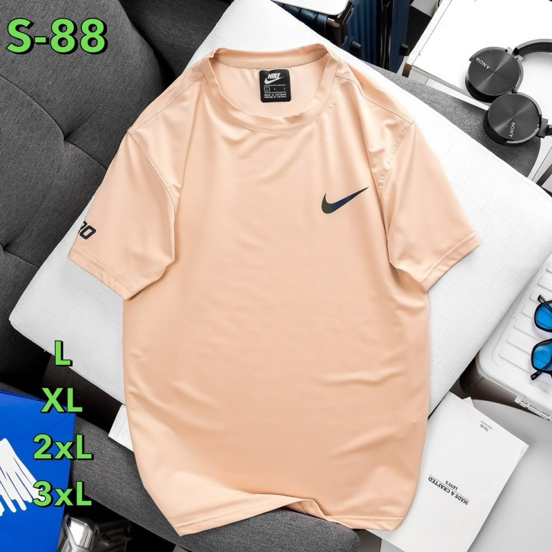 เสือกีฬาผู้ชาย คอกลมแขนสั้น ผ้าลื่นนิ่ม T shirt B9