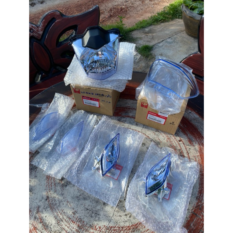 ชุดโคมไฟหน้า-ไฟเลี้ยวคู่-เลนส์ไฟเลี้ยว-เลนส์ไฟท้าย(สีโคมฟ้า🔵)แท้เบิกศูนย์Honda Motorcycle มอเตอร์ไซค์