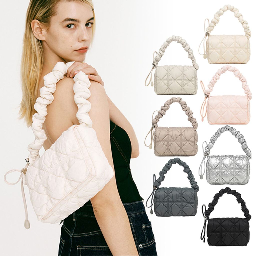 《🇰🇷พรีออเดอร์》CARLYN LUKE