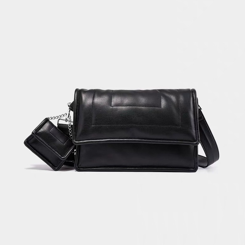 MEGA BAG กระเป๋าหนังสะพายข้าง