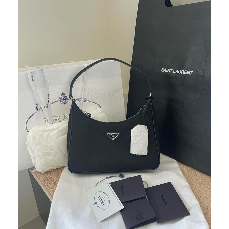 Prada re edition 2005 ปี 22
