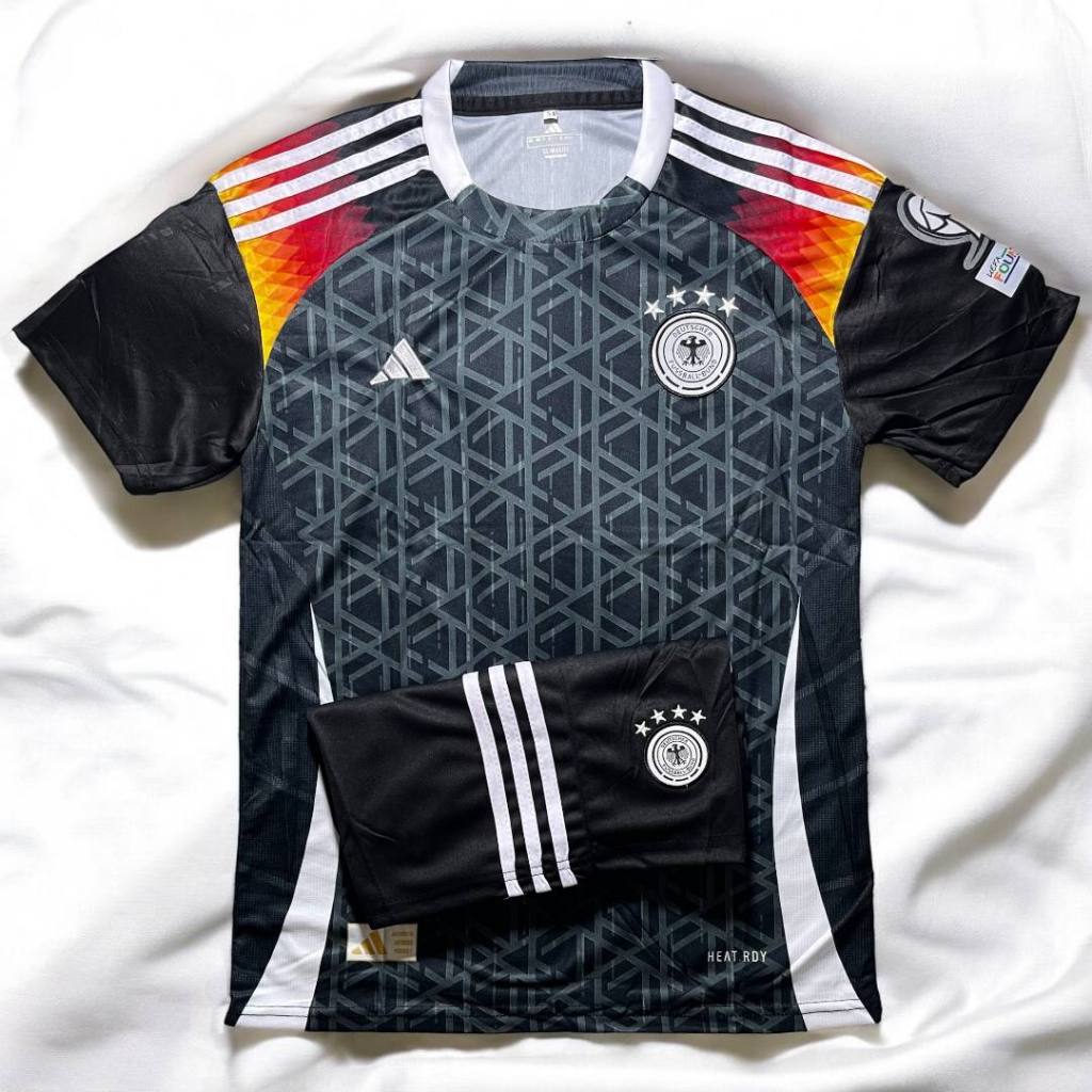 เสื้อฟุตบอล ทีม ชาติอาเจนตินา เสื้อพร้อมกางเกงชุดกีฬาใหม่ล่าสุด 2024 กับ 2025 เนื้อผ้าดีใส่สบาย