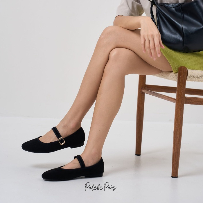 **+เพิ่ม 1 ไซซ์จากปกติ** 𝗣𝗔𝗟𝗘𝗧𝗧𝗘 𝗣𝗔𝗜𝗥𝗦 | 𝗩𝗘𝗟𝗩𝗘𝗧 𝗠𝗝 𝟯𝟭𝟴-𝟭𝟭 รองเท้าแมรี่เจน ส้นแบน หนังกลับ ลุคคลาสสิก Minimal Flats