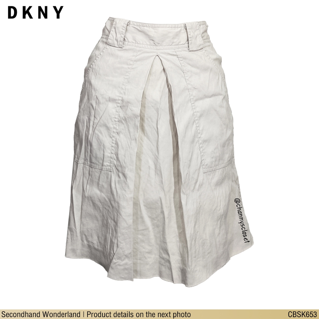 💖USED DKNY - Off White A Line Skirt | กระโปรงสั้นสีขาว สีครีม เอวปกติ กระโปรงทรงเอ กระเป๋า y2k สีพื้