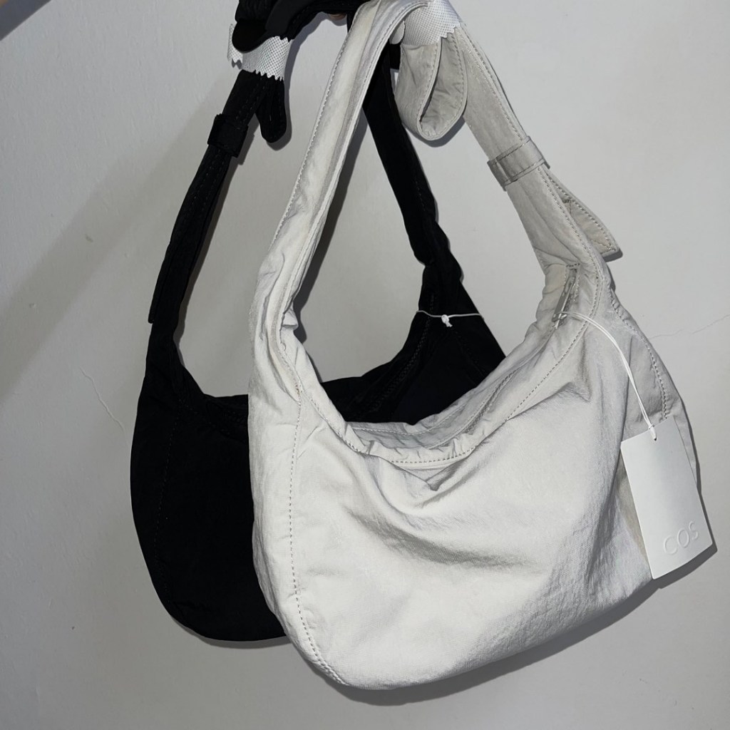 พร้อมส่ง * กระเป๋า Cos Crossbody Saddle Bag - Nylon ของแท้ 100%
