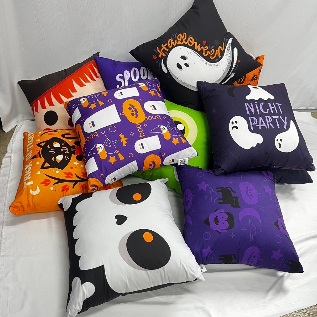 หมอนอิง ลาย Halloween ผลิตจากผ้าไมโครป้องกันไรฝุ่น ด้านในยัดด้วยใยสังเคราะห์ เหมาะสำหรับประดับ ตกแต่งห้อง ส่งจากไทย