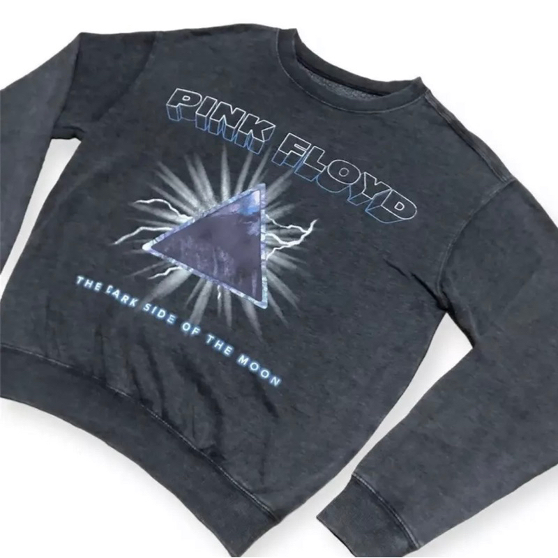 Pink Floyd สินค้าใหม่ มือ1 เสื้อวง Pink floyd แท้ The Dark Side of The Moon Sweatshirt PINK FLOYD (TS350）