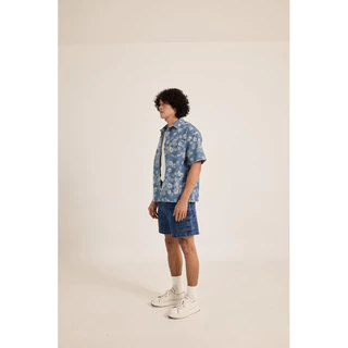 (ส่งด่วน กทม 4 ชม.) SLURBOYY Daisy flower denim เชิ้ตยีนส์ลายดอกไม้ (SB0751)