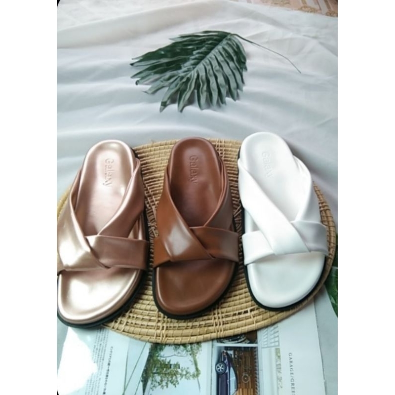 รองเท้าทรงไบเก้น รุ่นเลอมองส์ งานเสริมสป๊องทั้งตัว - รูปที่ 3