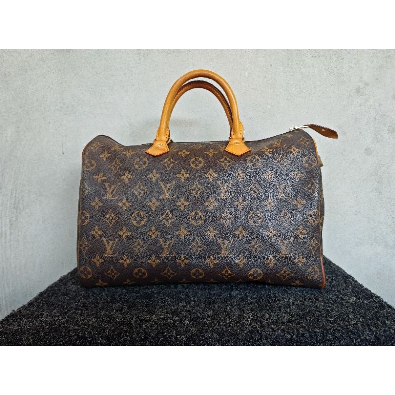 Louis Vuitton Speedy 30 มือสอง