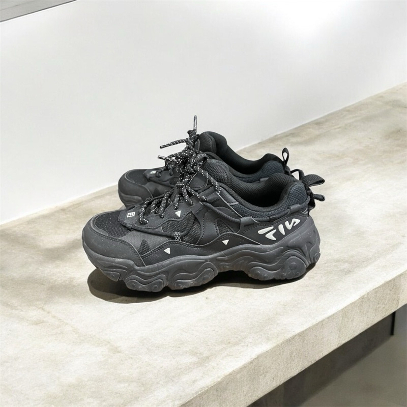 FILA Heritage Fluid Sneakers 'Black เฟล็กสะท้อนแสง ส่งต่อ ใหม่