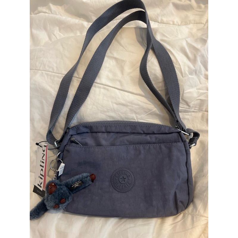 กระเป๋า kipling ของแท้ 100% รุ่น DAMIAN UP สี RERRI BLUE  มือ 1 (ซื้อจาก USA)