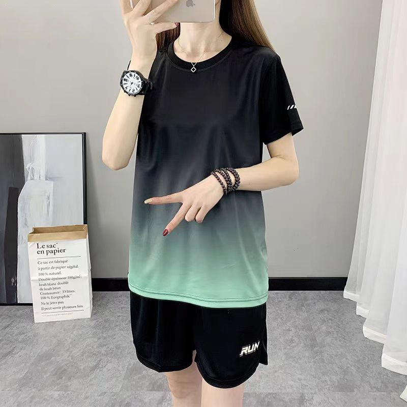 ชุดกีฬา เสื้อยืด+กางเกงขาสั้น ผ้าเบา Run เสื้อยืดคอกลมสีพื้น สำหรับใส่วิ่งและออกกำลังกาย