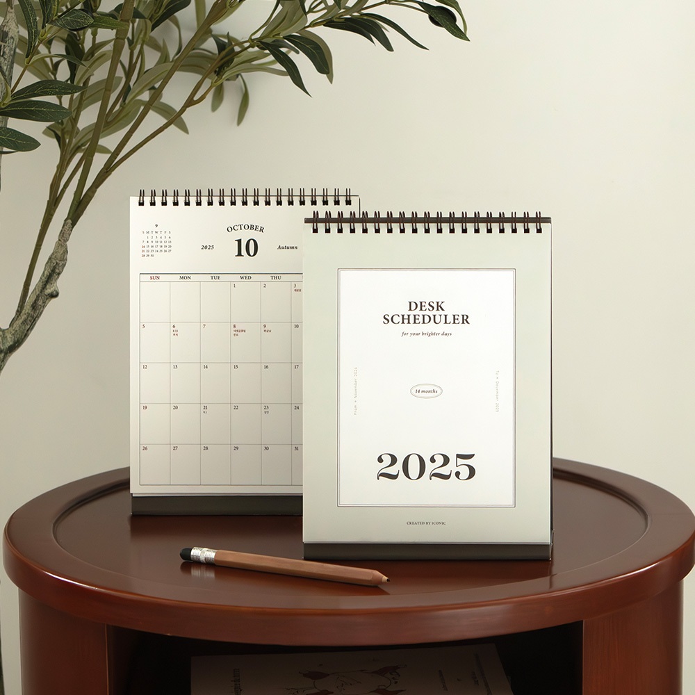 2025 Desk Scheduler ปฏิทินตารางงาน