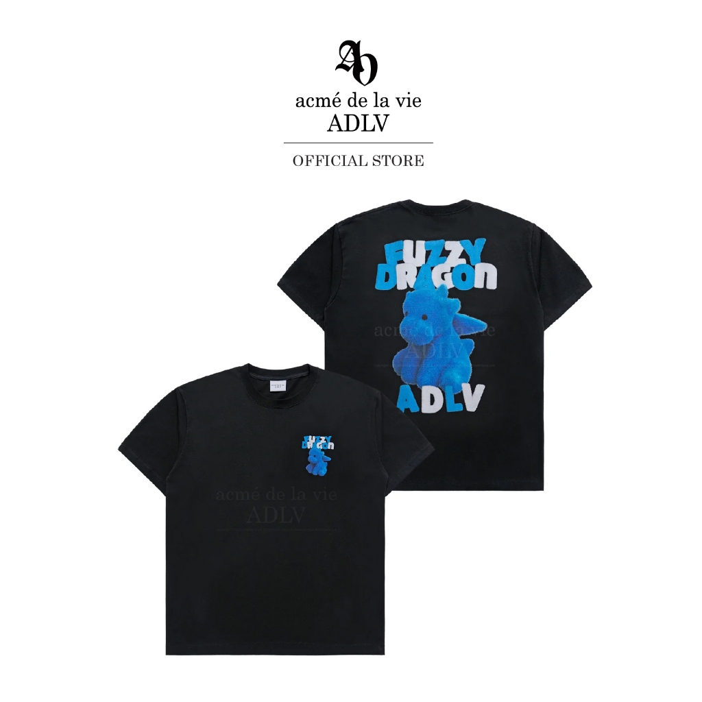 ADLV [acme de la vie] เสื้อยืด Oversize รุ่น Fuzzy Font Dragon Short Sleeve T-Shirt Black (50171SFDSSU_U4BKXX)