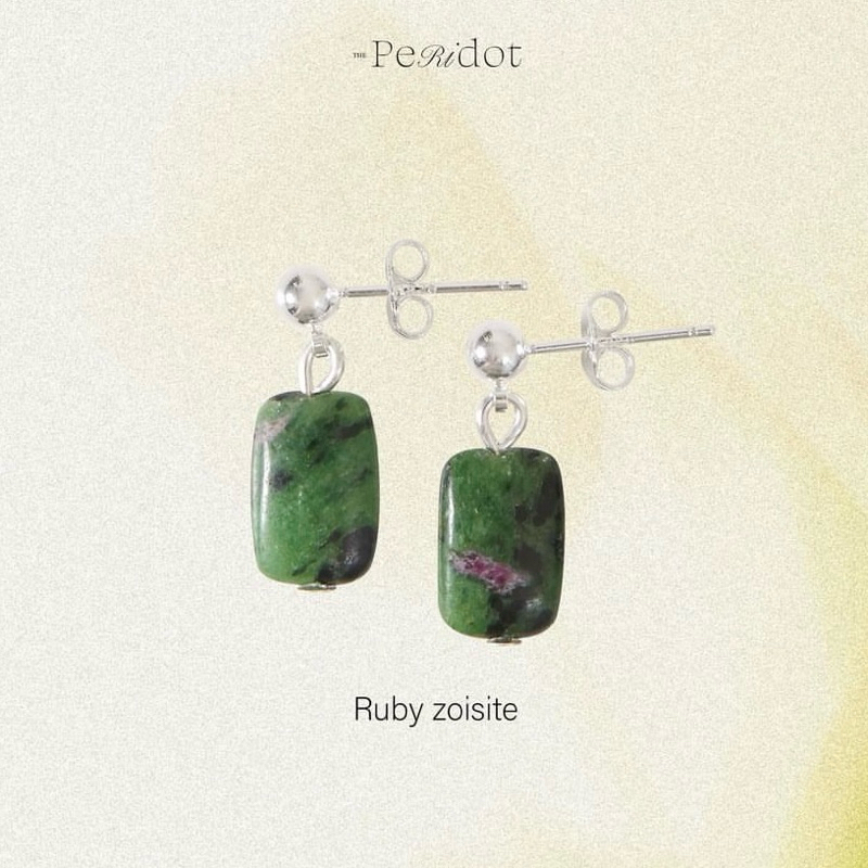 Ruby earrings - กล้าทำในสิ่งที่หัวใจตัวเองต้องการ