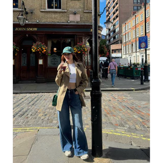 MALIMAYS - Mayfair Trench Coat เสื้อเทรนโค้ททรงสั้น