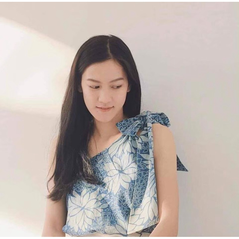 เสื้อผูกโบว์ไหล่ผ้าฝ้าย