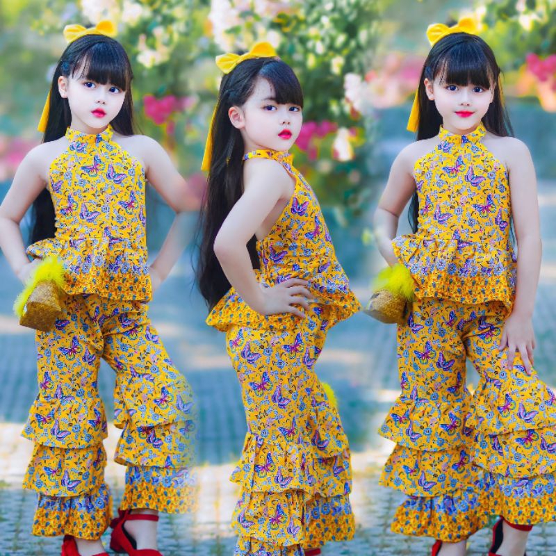 ชุดไทยปาเต๊ะเด็กหญิง3ชิ้น เสื้อเปิดหลังสายผูกคอ+กางเกงขา3ชัั้น+โบว์ผูกผม