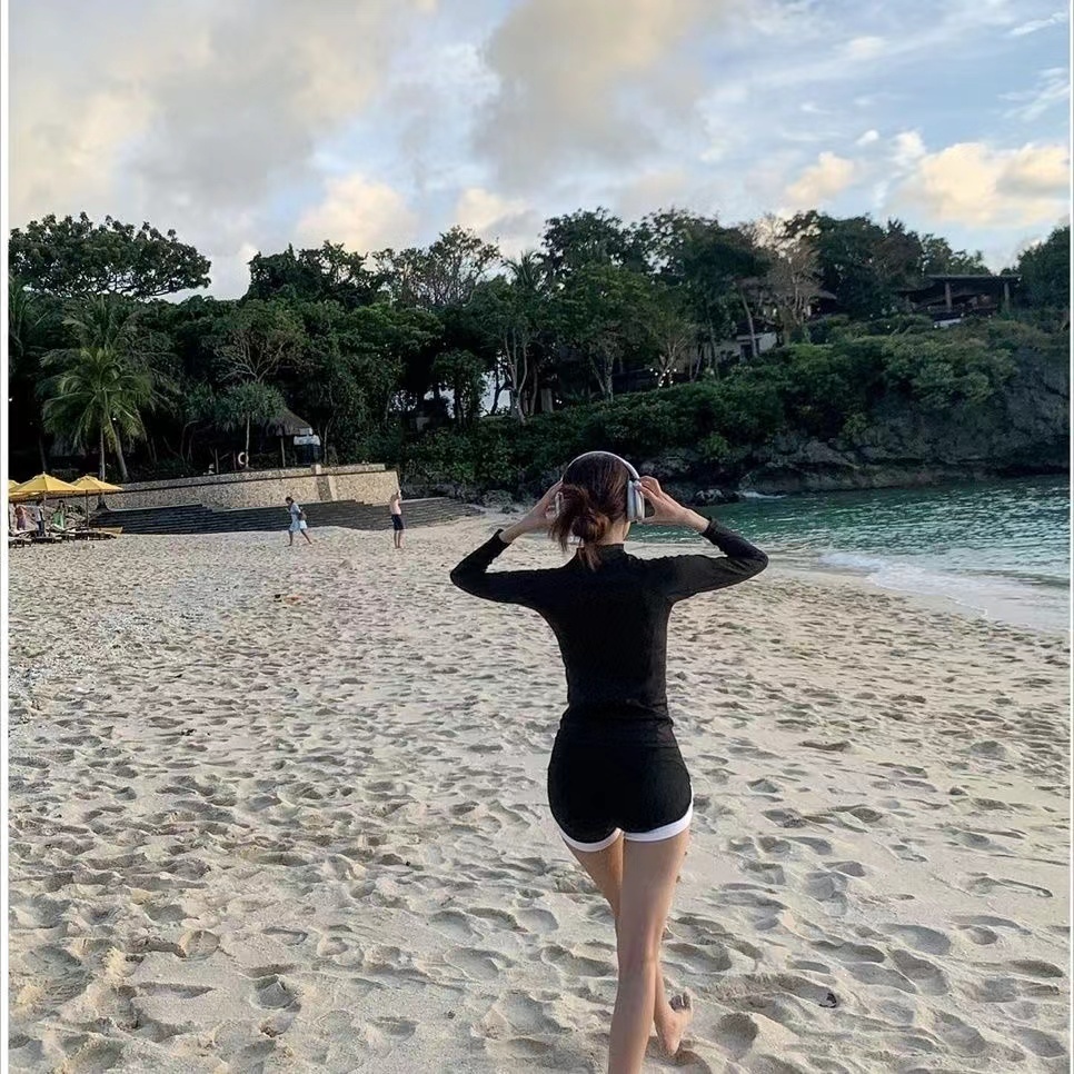 🌸Swift Bra🌸ชุดว่ายน้ำผู้หญิง เอวสูง แต่งซิป เหมาะกับเดินชายหาด สไตล์สปอร์ต สําหรับผู้หญิง สามชิ้น