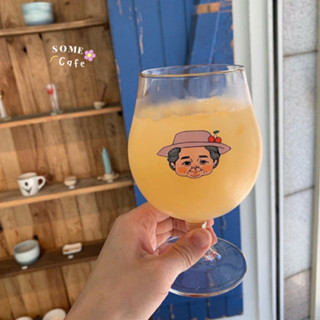 [พร้อมส่ง] Ajumma wine glass แก้วลายอาม่า แก้วไวน์ 🇰🇷