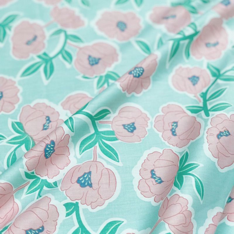 ผ้า cotton % ตัดต่อเนื่องได้ ผ้าลายสวย ผ้าเนื้อดี พร้อมส่งค่ะ