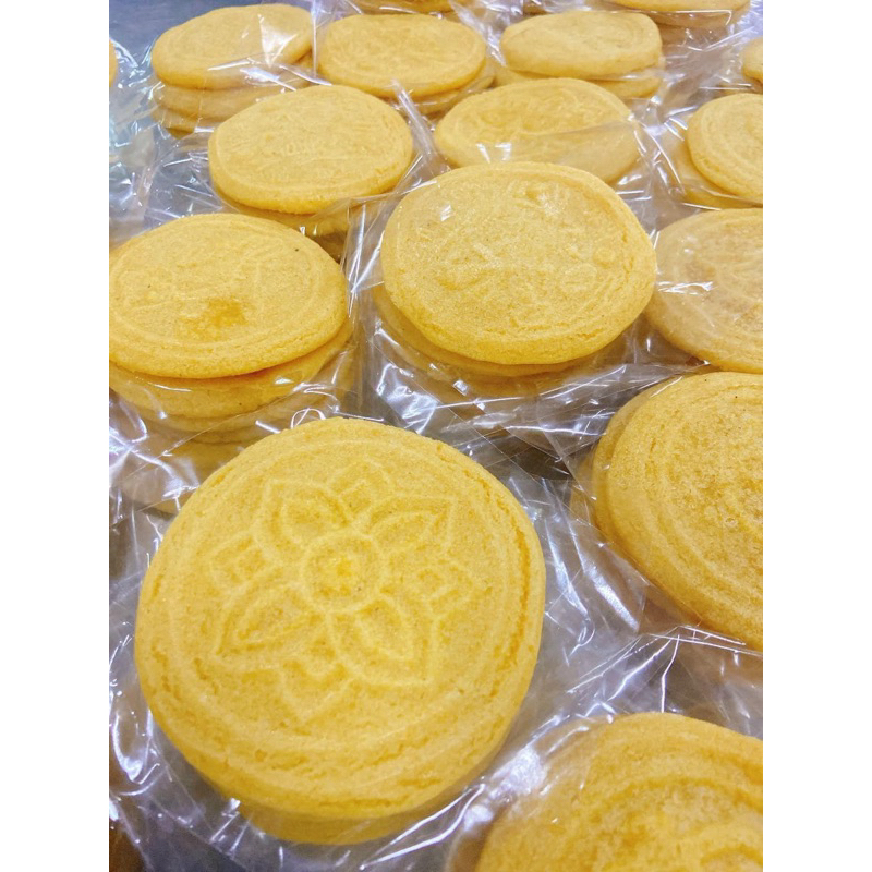 {พร้อมส่ง}ขนมโก๋ถั่ว ส่งตรงจากโรงงาน