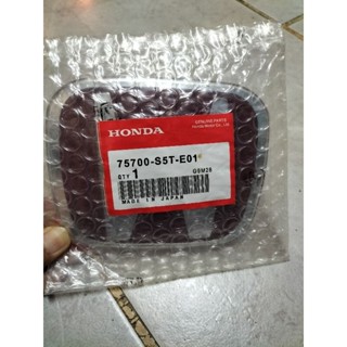 โลโก้กระจังหน้า honda civic ปี 09 ถึง 11 civic นางฟ้า civic FD ตรงรุ่นเลยค่ะตัวหน้า 1 ตัวพร้อมกาว 3M