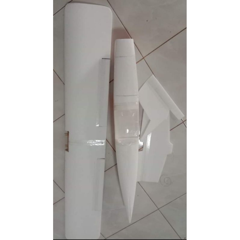 ชุดงานโฟมดิบเครื่องบินบังคับปีก100 cm (ไม่ได้ทำสี)