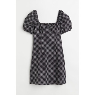 h&amp;m เดรสดำสั้น ลายตารางสวยมาก size 44 ส่งต่อ 250 บาทค่ะ ยังไม่เคยใส่ค่ะ