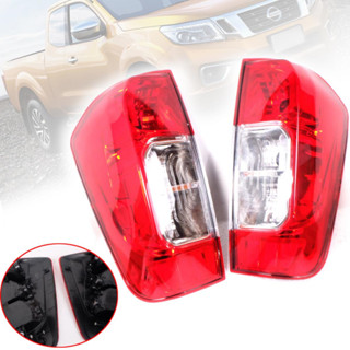 เสื้อไฟท้าย NISSAN นาวาร่า NP 300 โคมไฟท้าย นิสสัน NAVARA 2015 - 2018 ใส่ได้ทั้ง 4 ประตู ตอนเดียว แค๊ป สีแดง