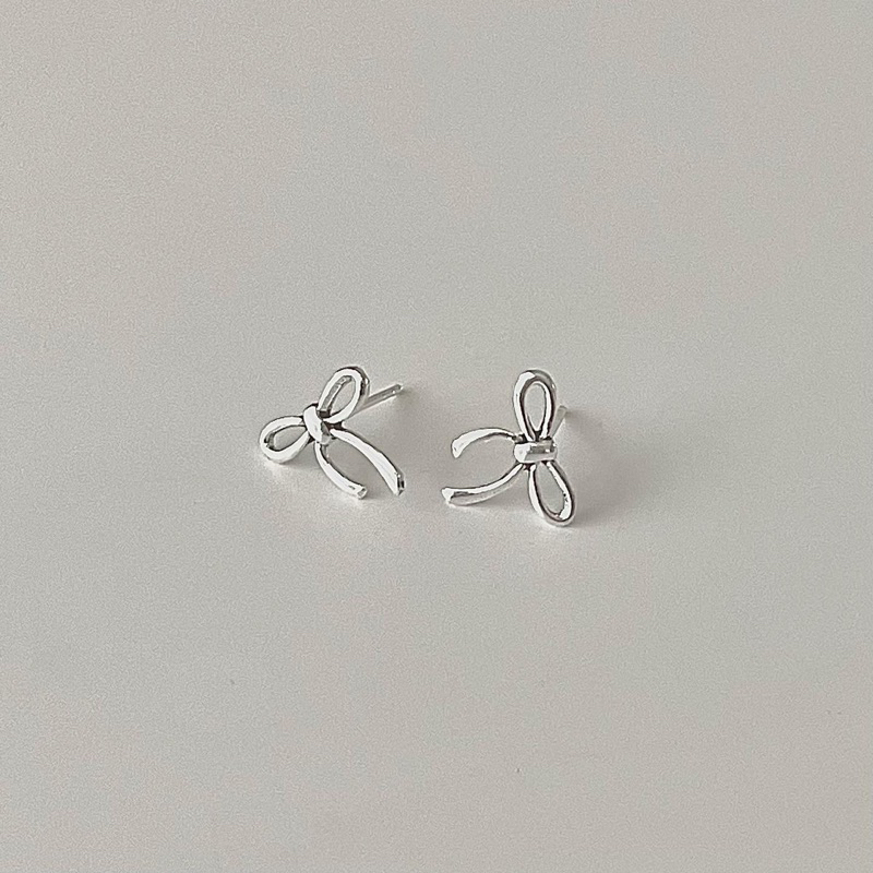 ( โค้ด DMEBK ลด 120.-) Winterwinter Jewelry Silver925 : เครื่องประดับเงินแท้ เงินแท้925 ต่างหูและสร้อย รูปโบว์