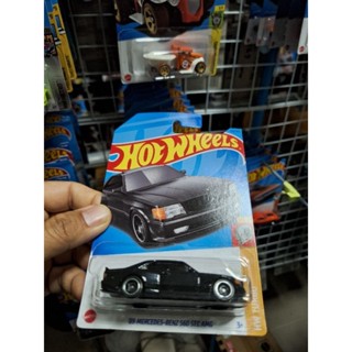 hotwheel basic car 89 Mercedes banz 560 secamg