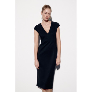 ZARA : V-NECK MIDI DRESS⁣ แท้💯⁣⁣⁣⁣ งานจริงสวยมาก