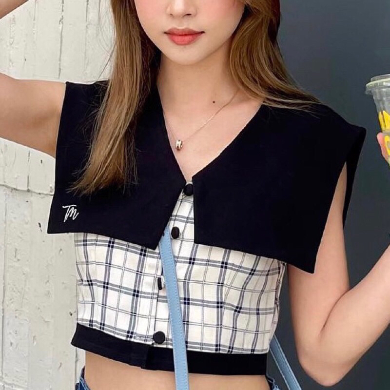 Tulla.more-Irene ครอปคอเหลี่ยม 🖤