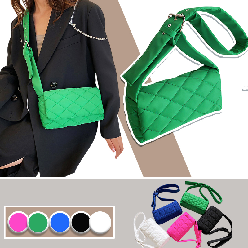 กระเป๋าสะพาย วัสดุผ้าฝ้าย สีทึบ เวอร์ชั่นเกาหลี แฟชั่นเรียบง่าย เบา หญิง ใส่โทรศัพท์กับกุญแจได้（แถมเข็มกลัดดอกไม้ 1 อัน）