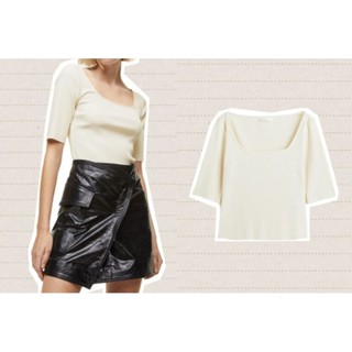 Ribbed Tops เสื้อผ้าร่องคอเหลี่ยม ทรงสวย ยืดหยุ่นได้เยอะ ใส่ได้ตลอดไม่มีเอ้าท์จ้า สีครีม