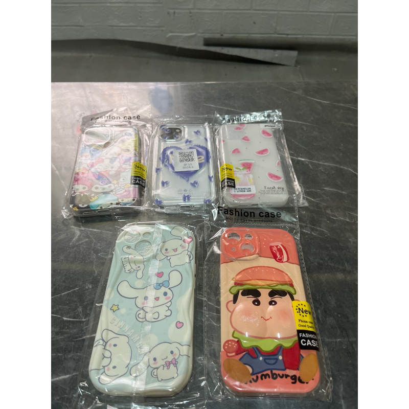 เคส iPhone 13 ชิ้นล่ะ 9 บาท