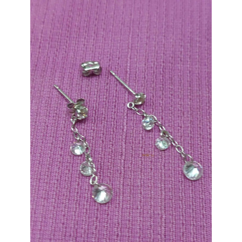 ต่างหูก้านเสียบทองคำขาว K14WG