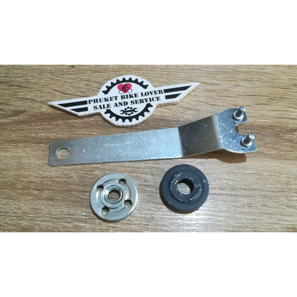 ชุดประแจ ขันน็อต พร้อม แหวนประกับ สำหรับ ล็อคใบเจียร หินเจียร ขนาด 4 นิ้ว Angle Grinder Flange Spanner