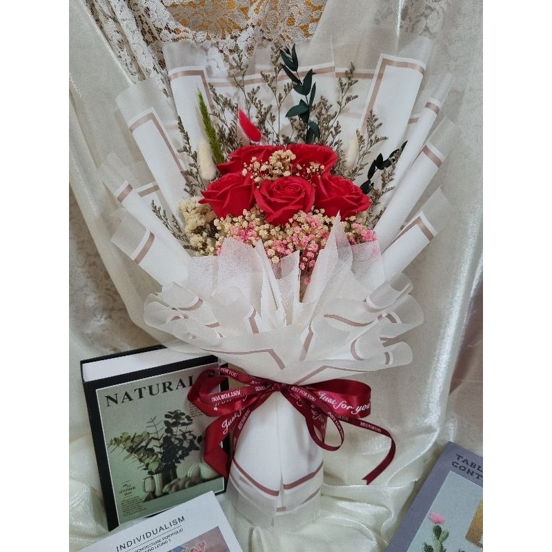 ช่อกุหลาบ 5 ดอก ขนาด30×52cm.