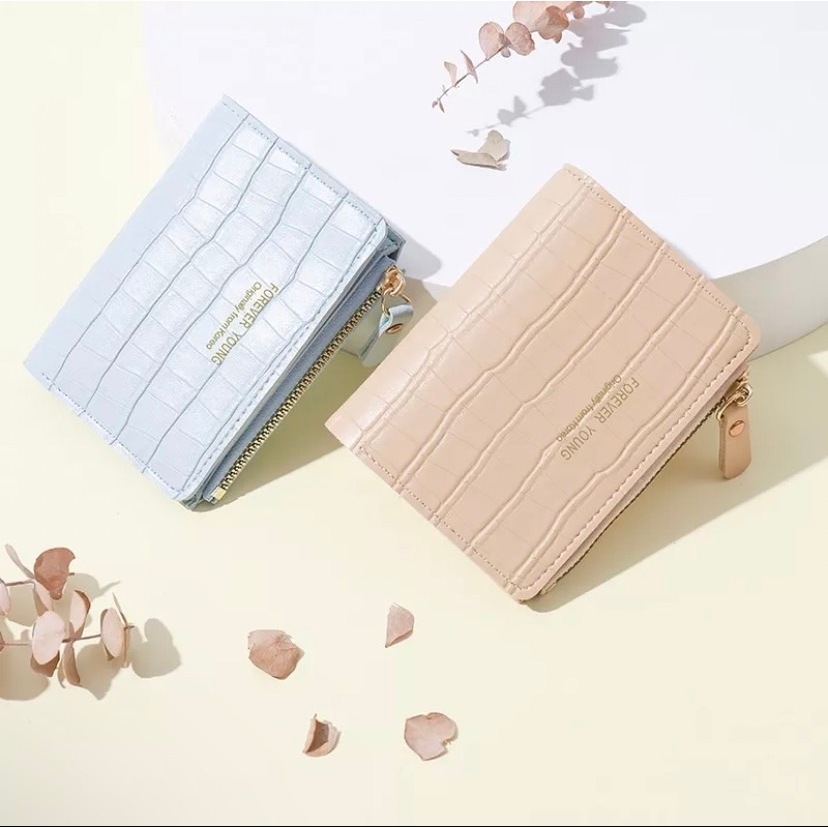 กระเป๋าสตางค์แฟชั่นหญิง ทรงใบสั้น ลวดลายดเรียบหรู สุดเก๋ ใบสั้นพับได้ 2 ตอน ใส่เหรียญและบัตรได้เยอะ -- D8002 - รูปที่ 3