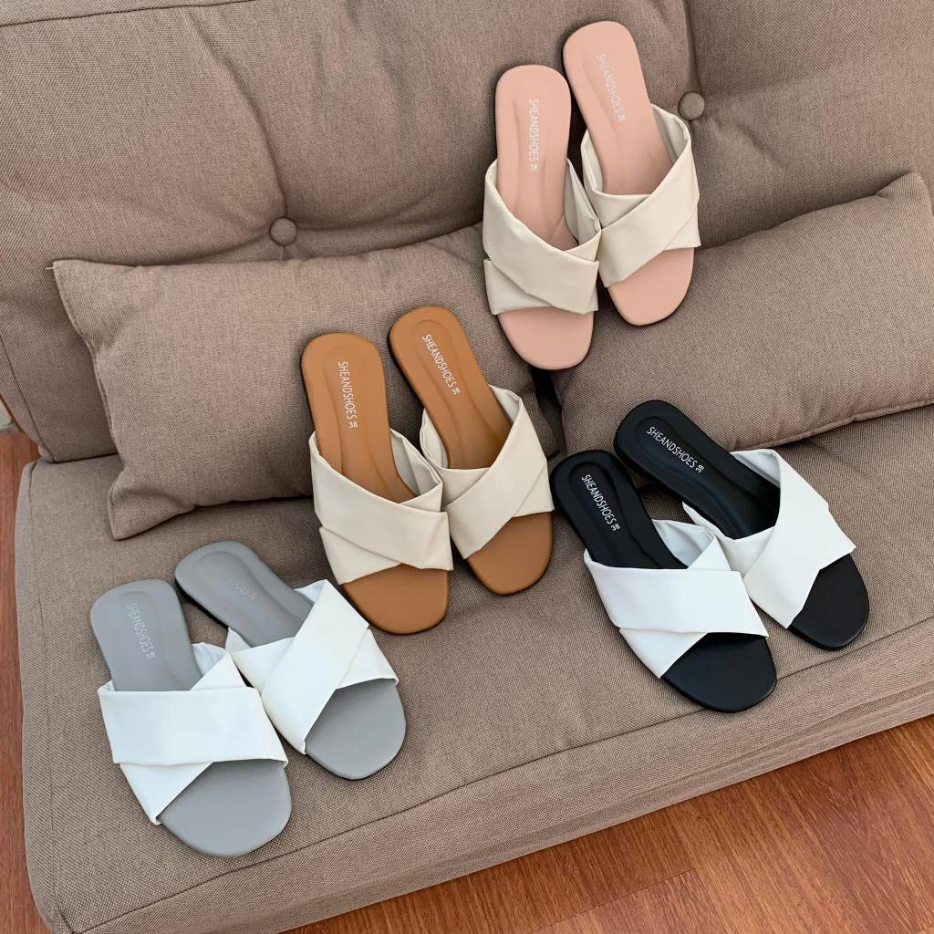 รองเท้าแตะแฟชั่น ไซส์ใหญ่ หนังนิ่ม ใส่สบาย Big Size 41-43 รุ่น J209