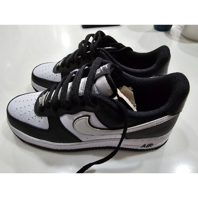 Nike Air Force 1 Low '07 LV8 Panda แท้