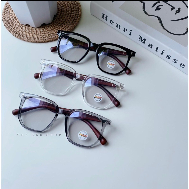 แว่นตากรองแสงเลนส์ออโต้(ออกแดดเปลี่ยนสีดำ) OT8777 ป้องกันแสงuv แสฃจอคอมโทรศัพท์ ชายหญิงใส่ได้ มีลริการปลายทาง