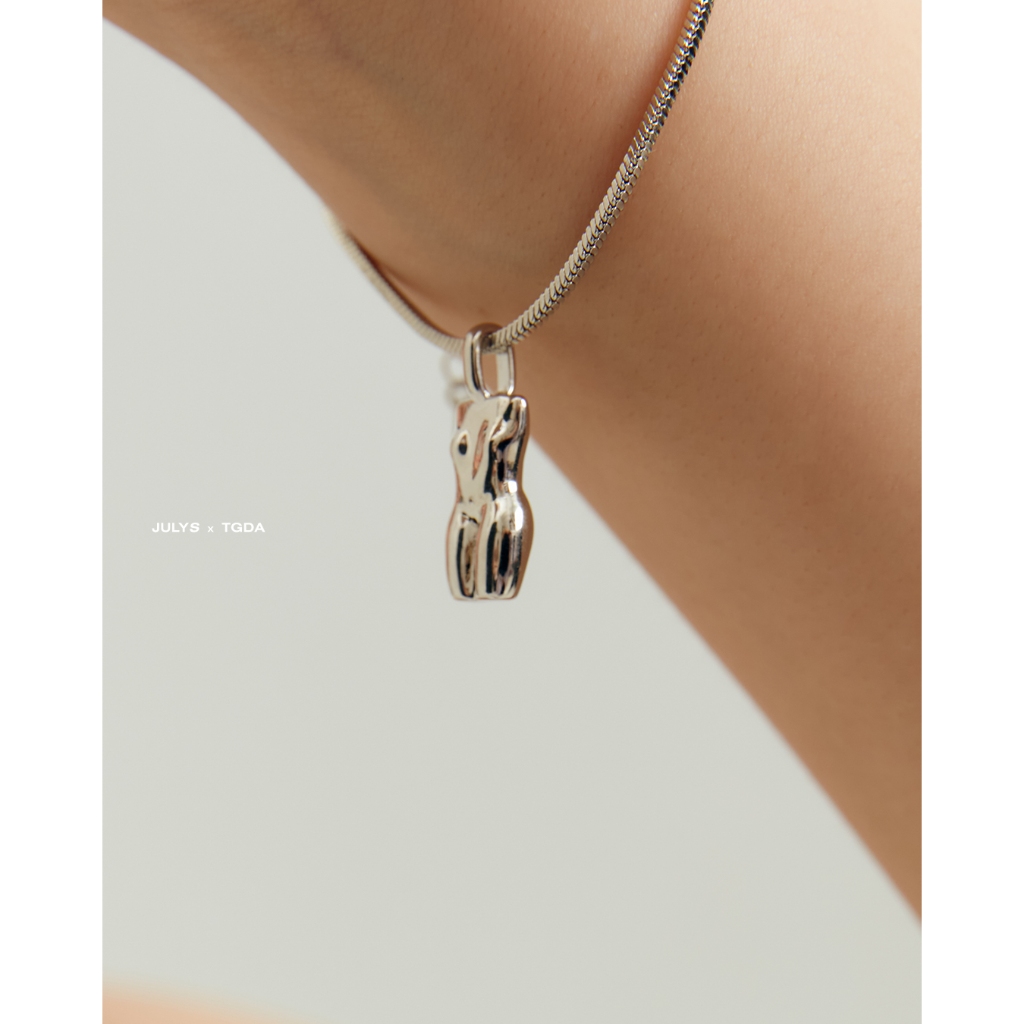 Julys x tgda - body girl pendant