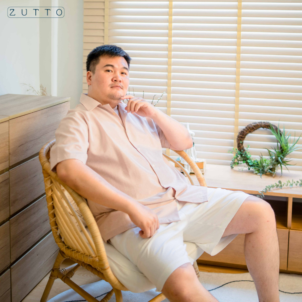 ZUTTO เสื้อเชิ้ตพรางพุง ผ้า Oxford เสื้อเชิ้ตแขนสั้นไซส์ใหญ่ เชิ้ตสีพื้นมินิมอล เสื้อผ้าคนอ้วน (สีขา