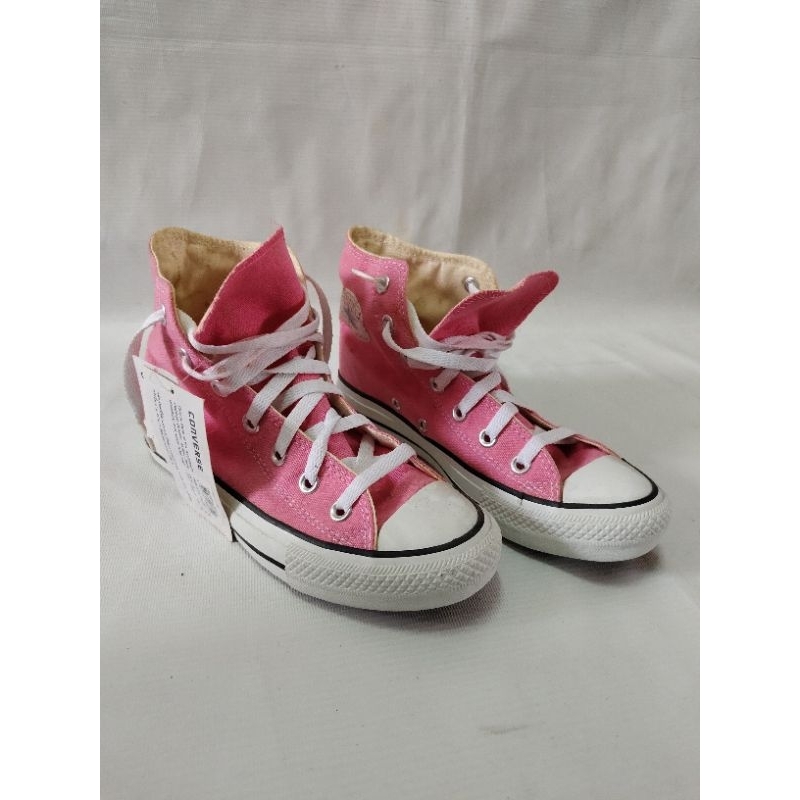 รองเท้าผ้าใบ converse