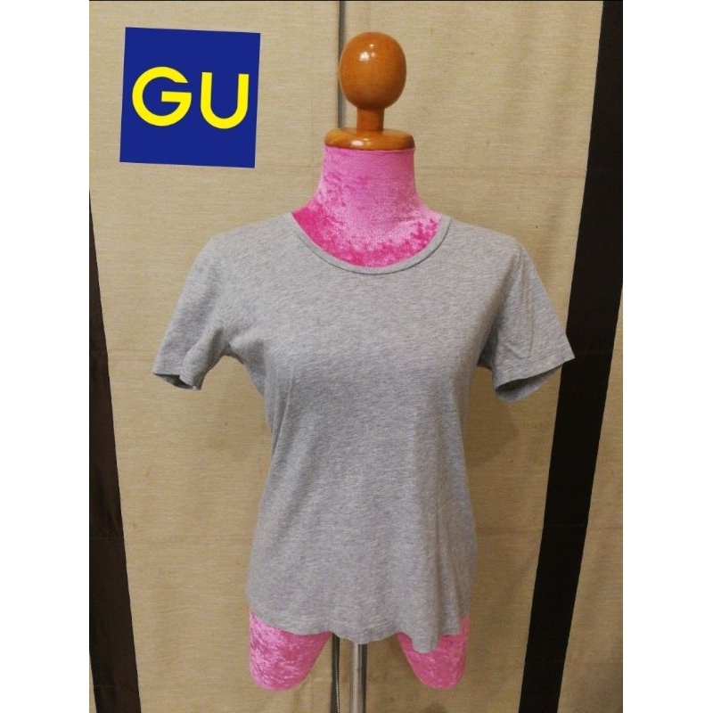 GU Brand_2nd hand เสื้อยืดวินเทจแขนสั้น วัสดุผ้าฝ้าย​💯​%/Size M วัดรอบอกได้ 36 นิ้ว/ แท้มือสองกระสอบนำเข้า
