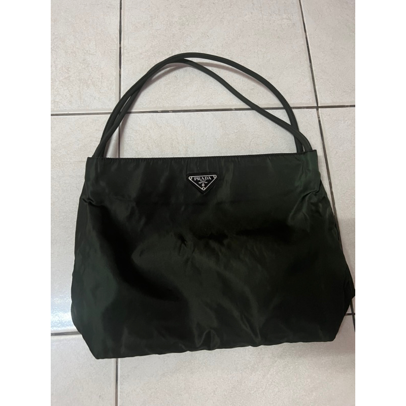 Sale Used Prada Holdding Shoulder Bag สีเขียวขี้ม้า